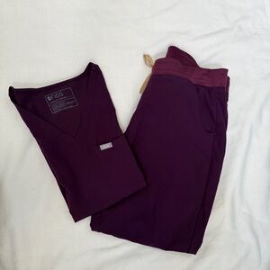 Figs Women’s Deep Purple Scrub Set